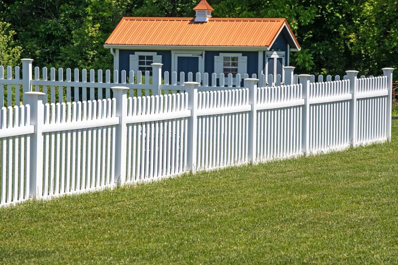 A Guide To Vinyl Fence Installation